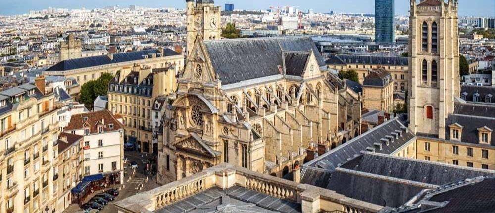 This summer, enjoy a hotel in the heart of Paris 5